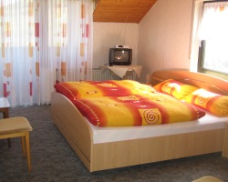 Gästezimmer und Ferienwohnung mit fabelhafter Aussicht
